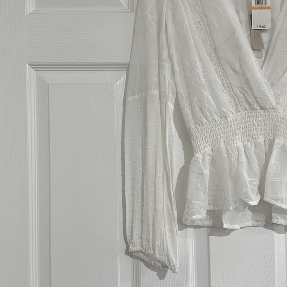 Ivory top - Picture 3 of 11